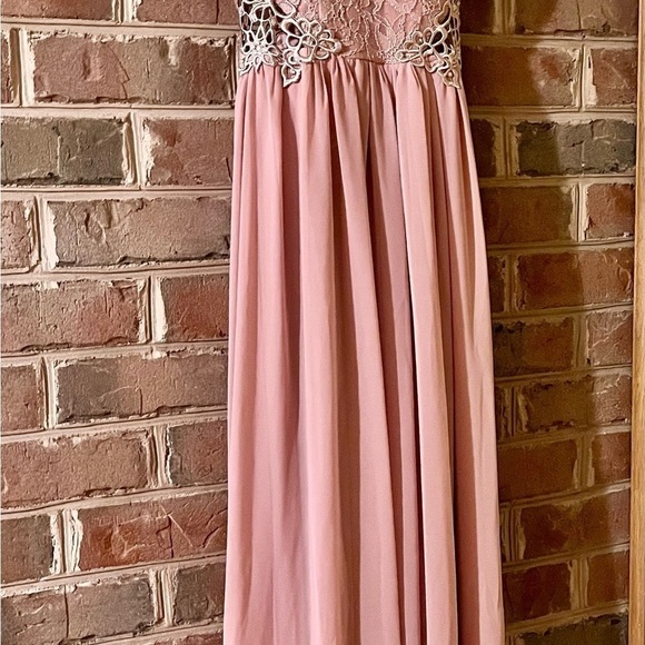 City Studio Size 0 Pale Pink Prom Pageant Gown Tulip Style Beaded Modest Sequin - Picture 3 of 12